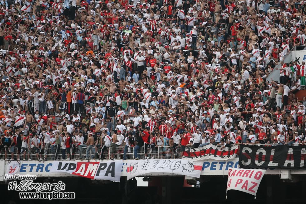 River Plate vs Velez Sarsfield (AP 2007) 16